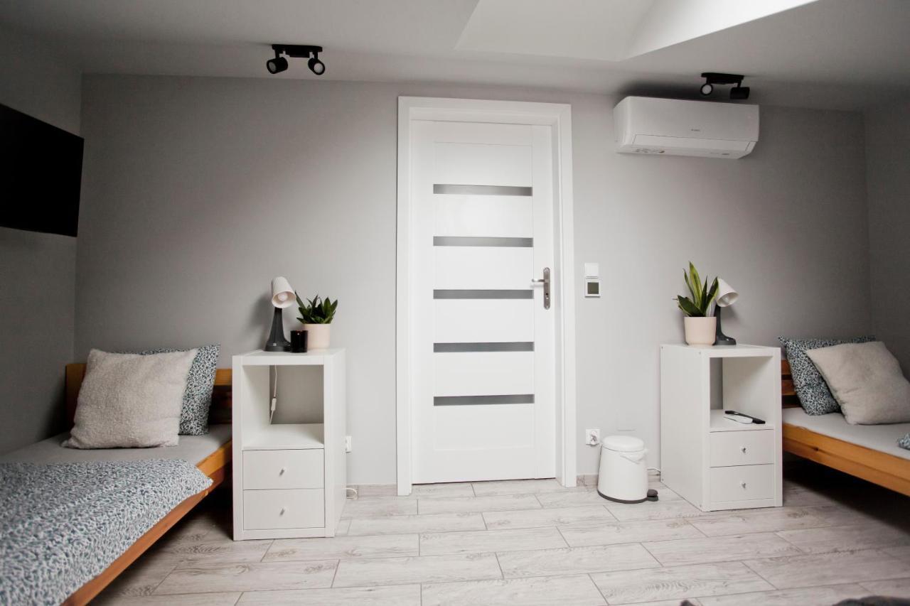 Spokojna Apartamenty ชาบีเนีย ภายนอก รูปภาพ